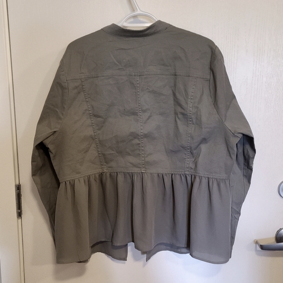 🆕️ Military Jacket TORRID - Picture 2 of 3